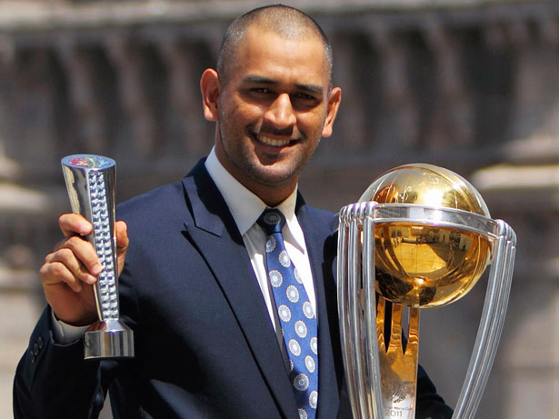 Mahendra Singh Dhoni Dropped Himself from the role of Indian Cricket Team Captain