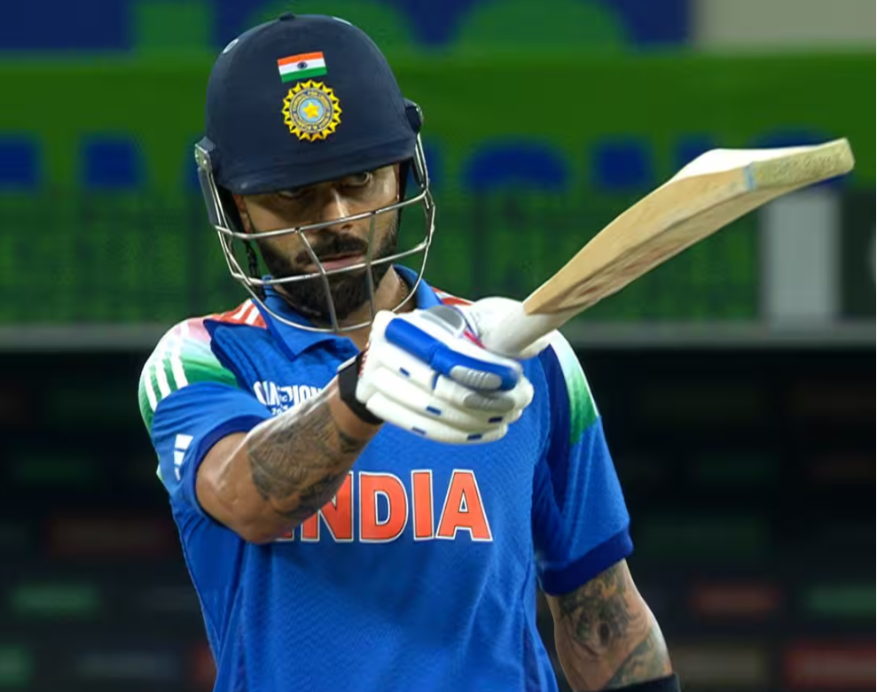 Virat Kohli celebrating his fifty